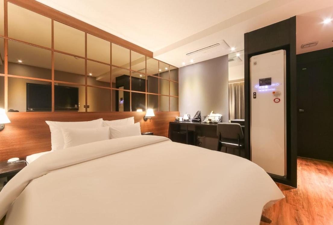 Hotel French Code Myeongji Пусан Екстер'єр фото