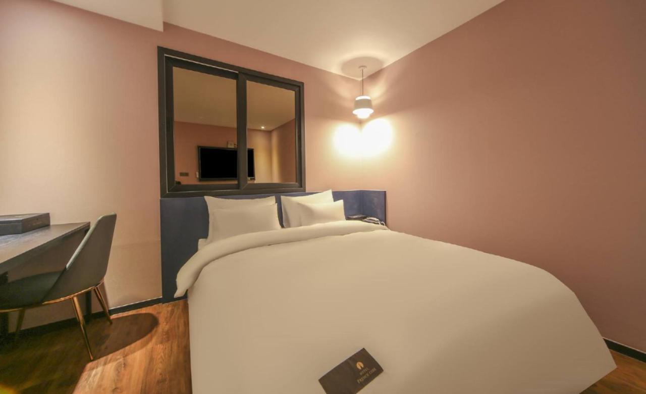 Hotel French Code Myeongji Пусан Екстер'єр фото