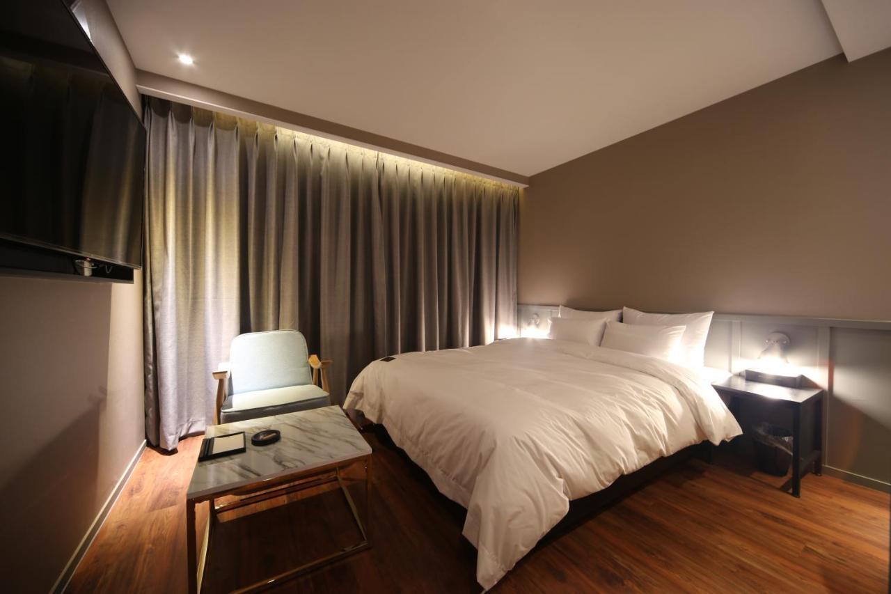 Hotel French Code Myeongji Пусан Екстер'єр фото
