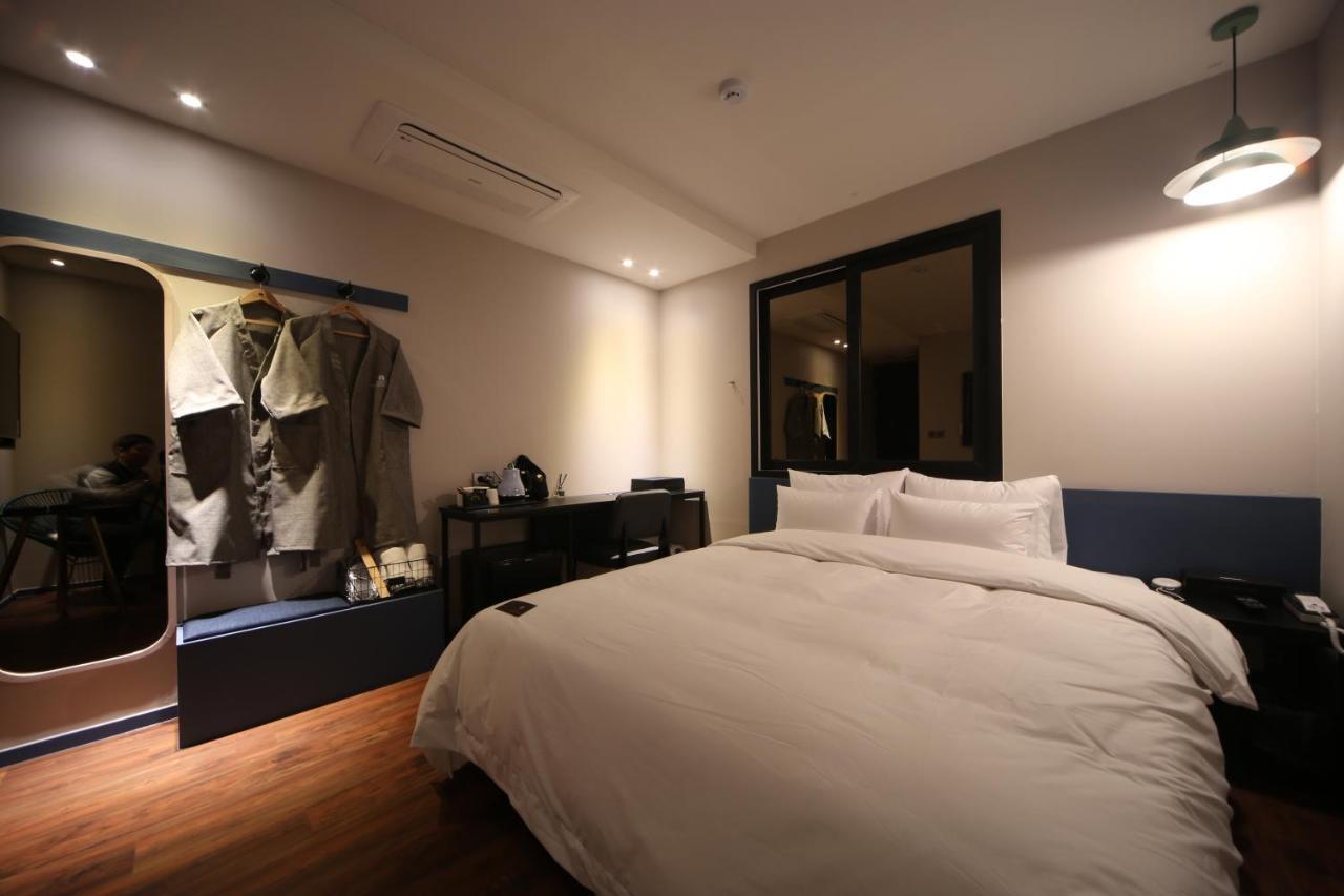 Hotel French Code Myeongji Пусан Екстер'єр фото